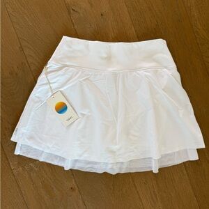 Vuori white hot mesh skirt